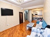 Продается 2-комн. новостройка 67 м², м. Кара Караев, photo 1 from 8