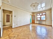 Satılır 3 otaqlı köhnə tikili 75 m², Qara Qarayev m., photo 2 from 8