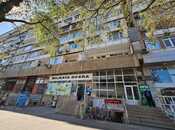 Продаётся 3-комн. вторичка 70 м², м. Иншаатчылар, photo 1 from 8