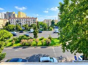 Продается 2-комн. вторичка 50 м², м. Кара Караев, photo 1 from 8