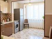 Satılır 2 otaqlı köhnə tikili 60 m², Qara Qarayev m., photo 3 from 6