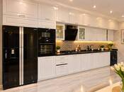 Продаётся 3-комн. новостройка 94 м², м. Кара Караев, photo 2 from 8