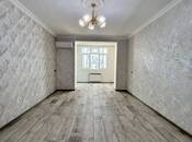 Satılır 2 otaqlı köhnə tikili 65 m², Qara Qarayev m., photo 1 from 8