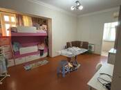 Продается 2-комн. вторичка 49 м², м. Азадлыг проспекти, photo 1 from 8