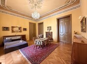 Satılır 5 otaqlı köhnə tikili 250 m², Sahil m., photo 3 from 8