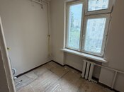 Satılır 1 otaqlı köhnə tikili 33 m², İnşaatçılar m., photo 4 from 8