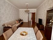 Satılır 2 otaqlı köhnə tikili 65 m², Elmlər Akademiyası m., photo 2 from 8
