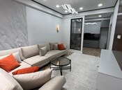 Сдается 2-комн. новостройка 70 м², м. 8 ноября, photo 3 from 8