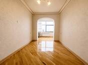 Продается 2-комн. вторичка 72 м², м. Гянджлик, photo 6 from 8