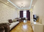 Продаётся 3-комн. новостройка 86 м², м. Нефтчиляр, photo 1 from 8