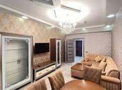 Сдается 2-комн. новостройка 70 м², м. Ази Асланов, photo 1 from 8