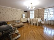 Satılır 4 otaqlı köhnə tikili 120 m², Bakıxanov q., photo 2 from 8