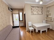 Продается 2-комн. новостройка 41 м², м. Кара Караев, photo 2 from 8