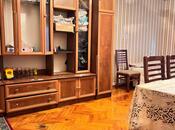 Satılır 2 otaqlı köhnə tikili 65 m², Xalqlar Dostluğu m., photo 2 from 7