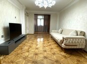 Продаётся 3-комн. вторичка 70 м², м. Иншаатчылар, photo 3 from 8