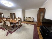 Сдается 3-комн. новостройка 180 м², м. Иншаатчылар, photo 1 from 8