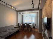 Продается 2-комн. новостройка 60 м², м. Нефтчиляр, photo 1 from 8
