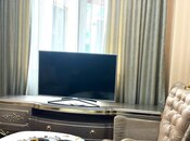 Сдается 3-комн. новостройка 120 м², м. Нефтчиляр, photo 3 from 8