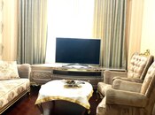 Сдается 3-комн. новостройка 120 м², м. Нефтчиляр, photo 2 from 8