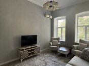 Satılır 4 otaqlı köhnə tikili 125 m², Nizami m., photo 2 from 8