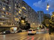 Satılır 4 otaqlı köhnə tikili 110 m², Elmlər Akademiyası m., photo 1 from 6