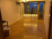 Satılır 4 otaqlı köhnə tikili 110 m², Elmlər Akademiyası m., photo 5 from 6