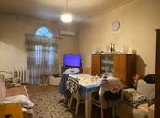 Satılır 2 otaqlı köhnə tikili 55 m², Bakıxanov q., photo 1 from 8
