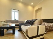 Satılır 1 otaqlı köhnə tikili 55 m², Sahil m., photo 1 from 8