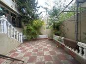 Продается 5-комн. вторичка 181.3 м², м. Кара Караев, photo 1 from 8