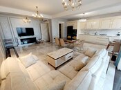 Сдается 3-комн. новостройка 136 м², Насиминский  р., photo 1 from 8