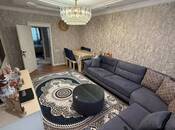 Продается 3-комн. вторичка 85 м², м. Кара Караев, photo 2 from 8