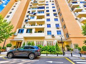 Продается 3-комн. вторичка 78 м², м. Кара Караев, photo 1 from 8