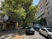 Satılır 1 otaqlı köhnə tikili 35 m², Elmlər Akademiyası m., photo 2 from 8