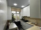 Satılır 4 otaqlı köhnə tikili 80 m², İnşaatçılar m., photo 7 from 8