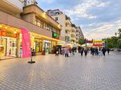 Продаётся 2-комн. вторичка 40 м², м. Кара Караев, photo 1 from 8