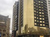 Сдается 3-комн. новостройка 280 м², м. Низами, photo 1 from 8