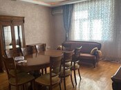 Сдаётся 4-комн. новостройка 130 м², м. Низами, photo 1 from 8