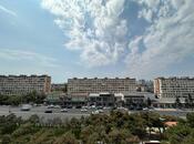 Продается 2-комн. вторичка 60 м², м. Нефтчиляр, photo 1 from 8