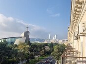 Продаётся 2-комн. вторичка 80 м², м. Сахил, photo 1 from 8