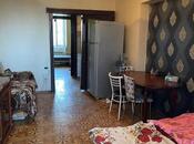 Продается 2-комн. вторичка 50 м², м. Элмляр Академиясы, photo 1 from 6