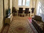 Продается 3-комн. вторичка 70 м², м. Элмляр Академиясы, photo 1 from 4