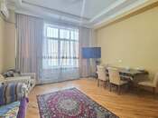 Продаётся 2-комн. новостройка 81 м², м. Кара Караев, photo 1 from 8