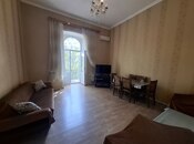 Satılır 3 otaqlı köhnə tikili 127 m², Sahil m., photo 1 from 8