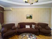 Сдаётся 3-комн. новостройка 130 м², м. Низами, photo 1 from 8