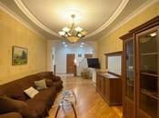 Сдаётся 3-комн. новостройка 130 м², м. Низами, photo 3 from 8