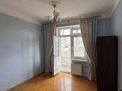 Satılır 4 otaqlı köhnə tikili 110 m², Əhmədli m., photo 1 from 8
