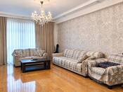 Продаётся 3-комн. новостройка 110 м², м. Кара Караев, photo 2 from 8