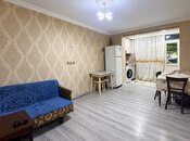 Продаётся 2-комн. вторичка 40 м², м. Элмляр Академиясы, photo 1 from 7
