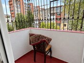 Продаётся 3-комн. вторичка 57 м², м. Нефтчиляр, photo 1 from 8