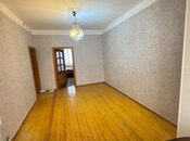 Продаётся 2-комн. вторичка 55 м², м. 20 января, photo 2 from 6